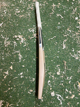 Load image into Gallery viewer, BTC Precision Bat 10