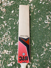 Load image into Gallery viewer, BTC Players Edition Harrow Bat 2
