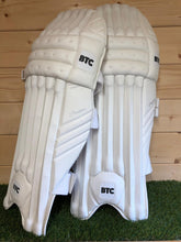 Load image into Gallery viewer, BTC Precision Batting Pads & Gloves