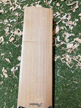 Load image into Gallery viewer, BTC Size 6 Precision Bat 1
