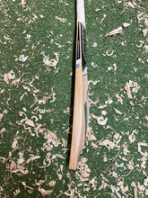 Load image into Gallery viewer, BTC Size 6 Precision Bat 2
