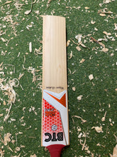 Load image into Gallery viewer, BTC Wales Harrow Players Edition Bat 1
